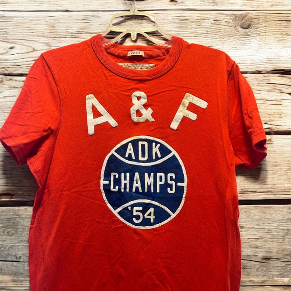 Abercrombie & Fitch T Shirt - Picture 1 of 2